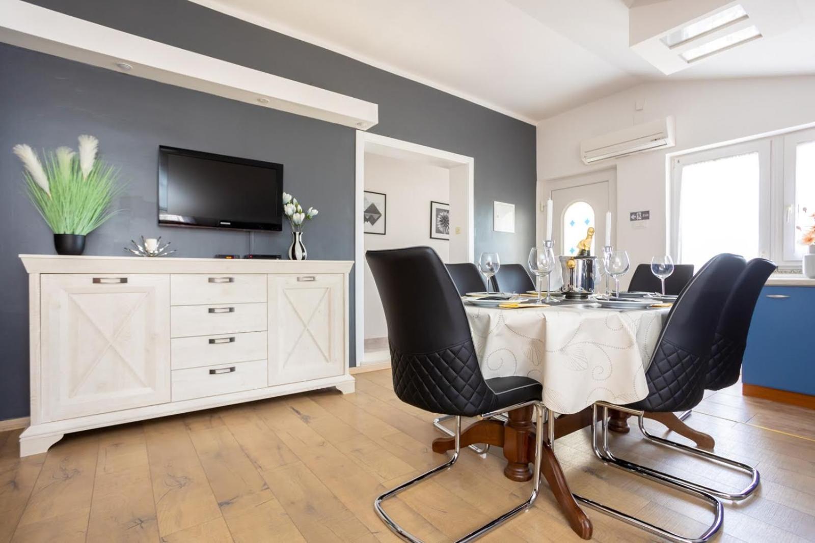 Apartman Luni Sa Bazenom - Malinska, Sveti Anton Sveti Anton  Camera foto